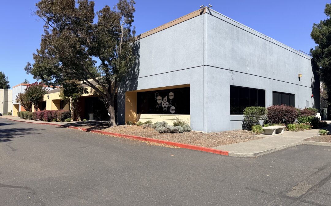 1370 Redwood Way, Petaluma, CA